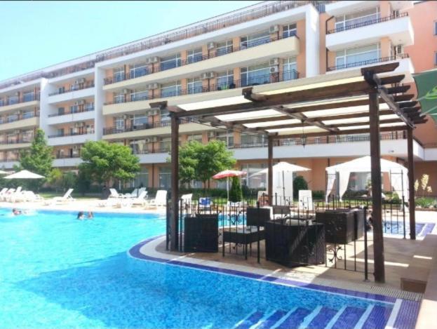 Holiday Apartments Grand Kamelia 阳光海滩 外观 照片